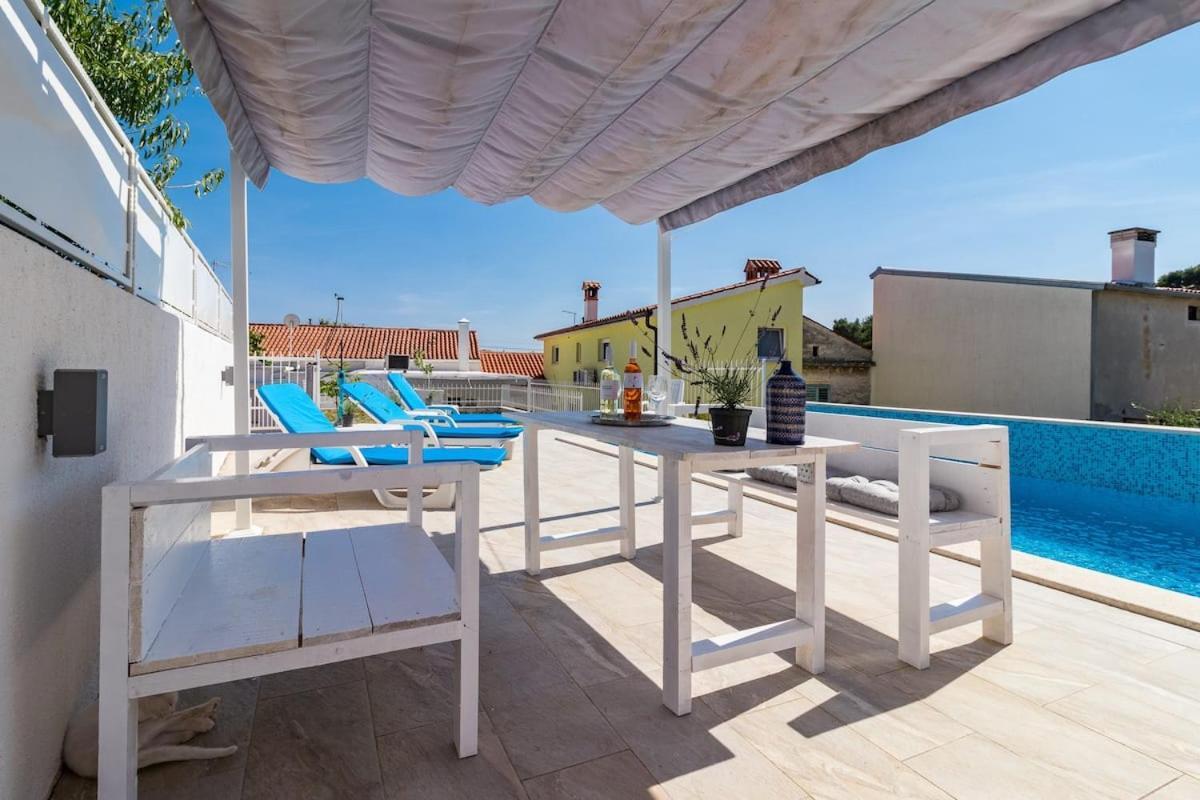Gridolina Apartment Pula Exterior photo